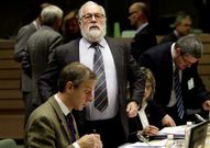Ca�ete, al inicio del Consejo de Ministros en Bruselas.