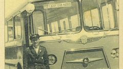 Un dos buses que comezaron a funcionar no 1963