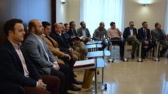 Representaci�n del Real Oviedo, Real Sporting y pe�as en la reuni�n en la Delegaci�n del Gobierno