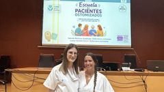 Las enfermeras Laura Oreona Carro y Sabela Meizoso Santiago presentaron la nueva escuela para pacientes ostomizados