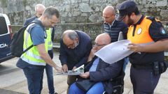 Protecci�n Civil coordina a los vecinos de Conxo que han querido formar parte del operativo de b�squeda de Mar�a Jos� Casal Otero