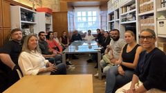 Reunión de Gonzalo Muíños, Mercedes Rosón y Mila Castro con trabajadores de Ryanair