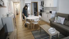 Piso rehabilitado en Ferrol que gestiona la inmobiliaria Artemisa, en una foto de archivo