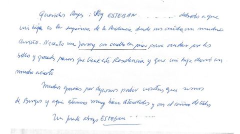 Esteban pide un jersey con cuello en pico