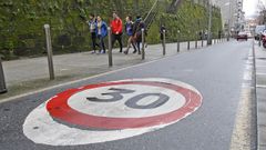 Calle de Pontevedra con la velocidad limitada a 30