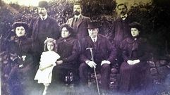 Retrato de Juan Nuevo en 1909 a la familia ourensana a la que pertenec�a la que luego ser�a esposa 