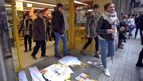 Imagen de archivo de la huelga en el sector del comercio minorista de alimentacin que afect a la mayor parte de los supermercados de Asturias