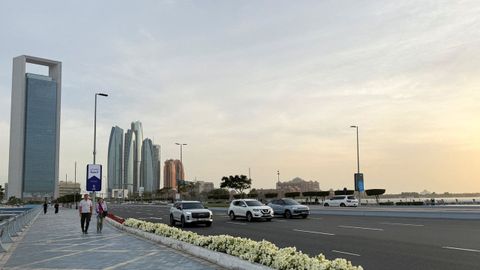 Abu Dabi.