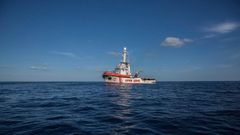 El Open Arms aguarda puerto seguro