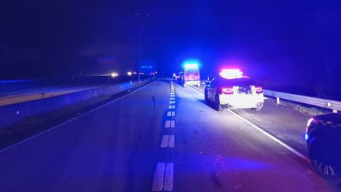 El accidente se produjo este sábado en la A-6, a la altura del municipio lucense de Begonte.