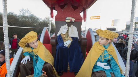 Cabalgata de los Reyes Magos, en Carballo