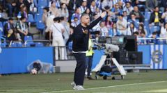 Javi Rey, en la banda de Riazor