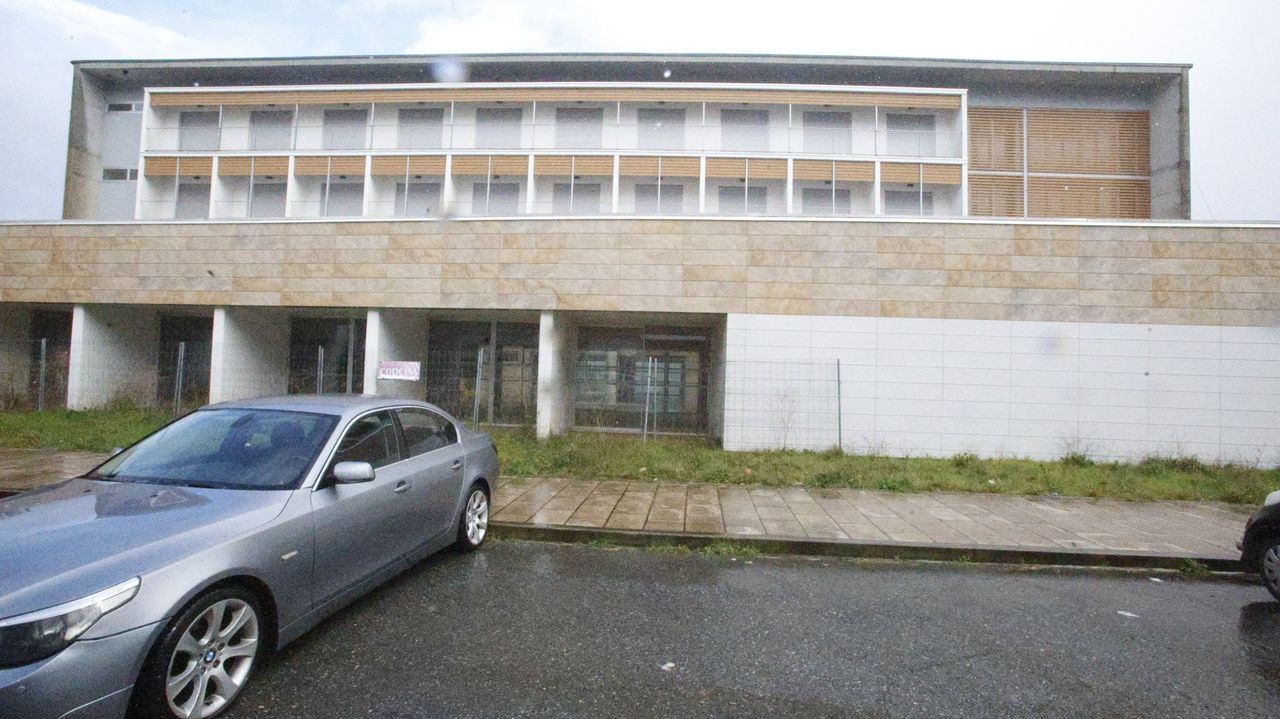 La Diputación de Lugo aprueba pedir a la Xunta un modelo de residencias 100 % público y la financiación de la red provincial