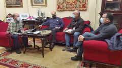 El alcalde se re�ne con representantes de Instalectro