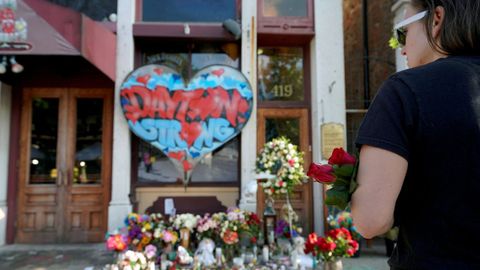 Homenaje a los fallecidos en el tiroteo de Dayton