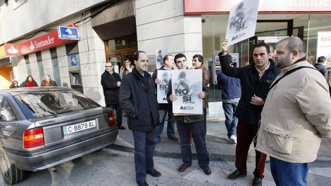 Manifestacin contra el aborto en una clnica de A Corua