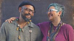 <span lang= gl >Alejandro Vargas e Ugia Pedreira, que actuar�n en AlasRa�ces o 8 de abril</span>