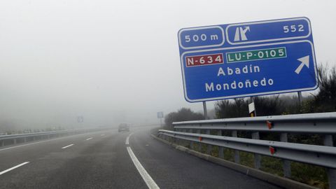 Foto de archivo del tramo de la A-8 entre Abadín y Lourenzá afectado por la niebla