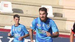 Xinzo, acompa�ado del goleador Jos� Ram�n