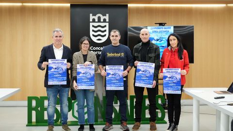 Presentaci�n del Campeonato Gallego de Larga Distancia de nataci�n en Pontevedra