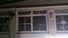 El ladr�n accedi� al inmueble arrancando la ventana.