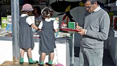 La plaza se llena de libros