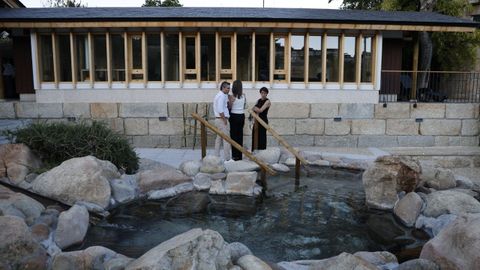 Las termas de A Chavasqueira, en Ourense, reabren tras su reconstrucción.
