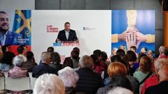 El presidente del Principado y candidato socialista a la reelecci�n, Adri�n Barb�n, durante un acto politico en Pravia