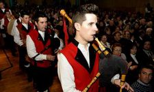 El teatro de A Estrada volver� a llenarse para disfrutar de los ocho grupos que participan en el festival. 