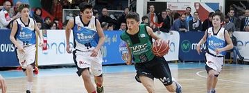 Mateo Su�rez mide 1,86 y juega de escolta en el cuadro catal�n.