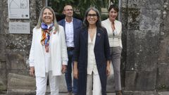 Los concejales no adscritos Mila Castro y Mercedes Ros�n (en primer t�rmino) y Gonzalo Mu��os y Marta �lvarez.