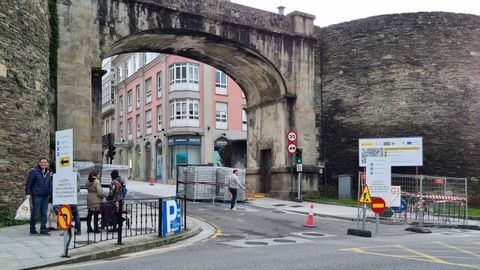 El acceso por la Rúa do Teatro es uno de los limitados