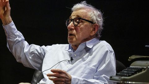 Woody Allen, en una rueda de prensa en Portugal