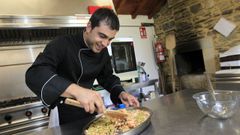 Jorge L�pez, gerente de O Forno de Tovar, en el pazo de Tovar en Lourenz�, en imagen de archivo