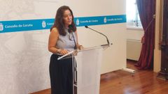 La alcaldesa de A Coru�a, In�s Rey, durante la rueda de prensa que ofreci� este mi�rcoles en Mar�a Pita