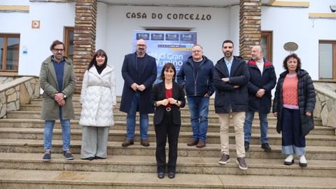 Las alcaldesas, Ana Ermida y Marta Rouco, el vicepresidente de la Dputaci�n de Lugo, Efr�n Castro, y el director de O Gran Cami�o, Ezequiel Mosquera, entre otros, participaron en la presentaci�n de la etapa este lunes en Barreiros.