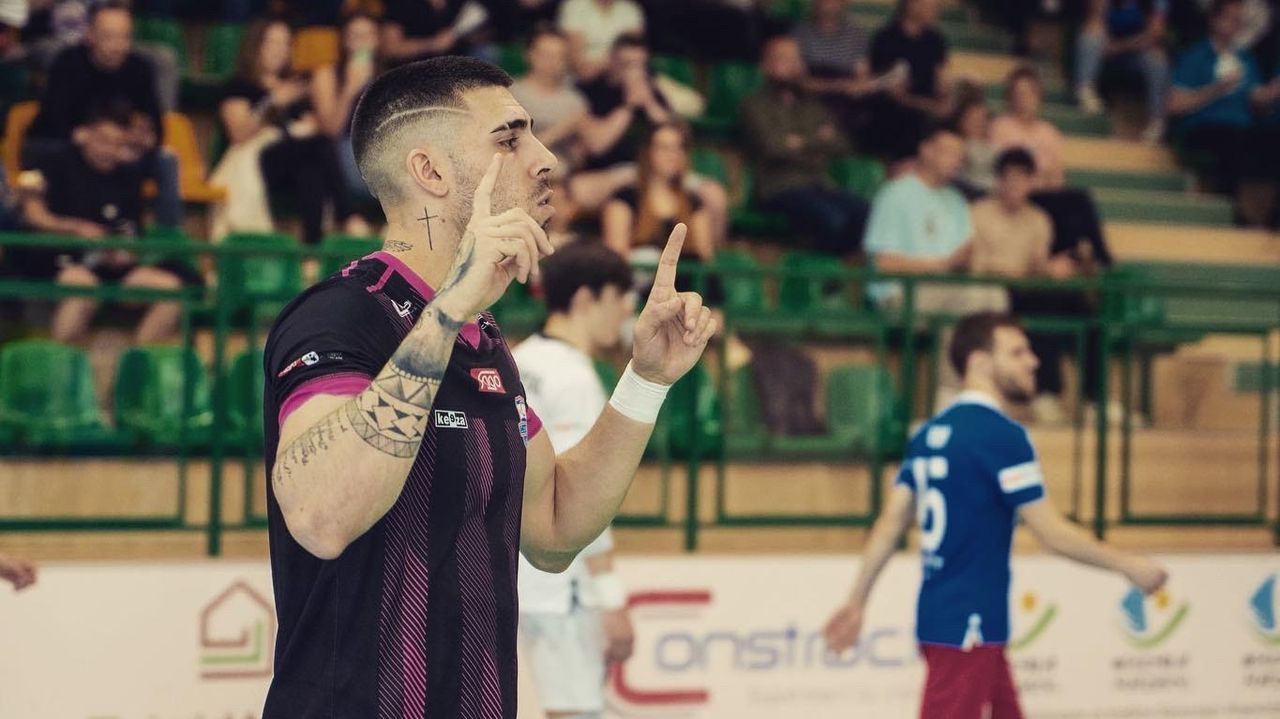 O Parrulo Ferrol suma a Malaguti sus filas