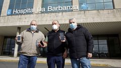 Fran, Juan y Antonio Lij� reconocen que para ellos fue una suerte que les hubieran citado para recibir ayer la primera dosis de la vacuna contra el covid-19. Los tres acudieron por la tarde al hospital comarcal para comenzar el ansiado proceso de inmunizaci�n. Para ellos, por sus trabajos, aseguran que es un momento muy importante