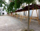 Preparativos en el barrio de Os Mu��os de cara a la Feiramostra.