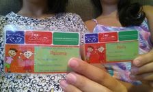 En su p�gina de Facebook, Berce muestra la imagen de dos de sus nuevas �peque-socias�. 