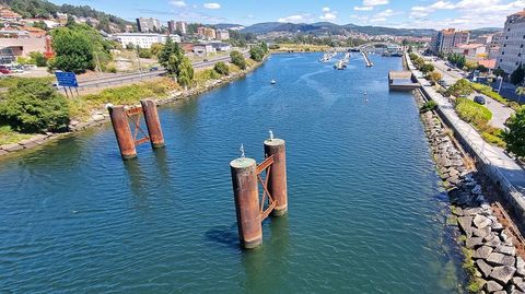 Pilares del primer puente del ferrocarril sobre el Lérez a su paso por Pontevedra