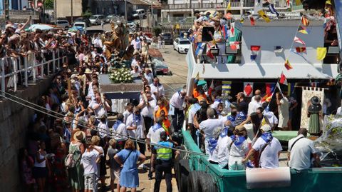 Procesi�n mar�tima de la Virgen del Carmen en Lamp�n
