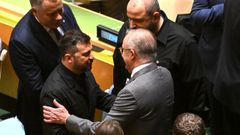 Volodmir Zelenski junto al primer ministro australiano Anthony Albanese en la ONU.