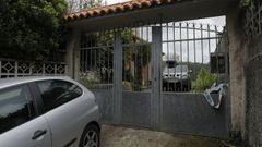 Portal de la casa de Culleredo en la que resid�a el desaparecido.