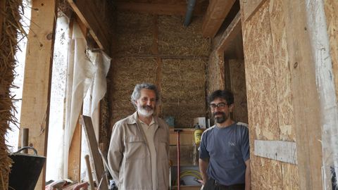 El arquitecto Miguel Serrano y el dueño, Breogán Udías