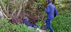 La basura se va concentrando en algunas zonas a pesar de los carteles al respecto.