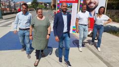 Los cinco integrantes del nuevo grupo municipal del PSOE de Pontevedra: Manuel Fari�a, Yoya Blanco, Iv�n Puentes, Marcos Rey y Paloma Castro