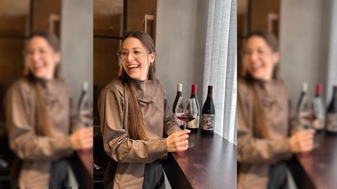 Rosal�a Caama�o gestiona una bodega con alrededor de 500 vinos en el restaurante Bakko, en Madrid.

