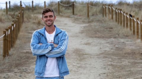 Adri&aacute;n Ben: &laquo;De maior gustar&iacute;ame vivir en Galicia&raquo;
