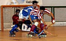 Imagen del partido de liga entre el Pat�n Cerceda y el Matar� en el Gonz�lez Laxe (1-0).